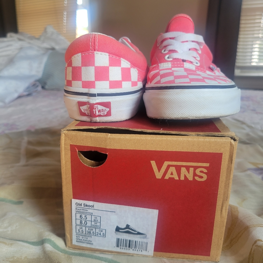 Vans - Picture 2 of 3